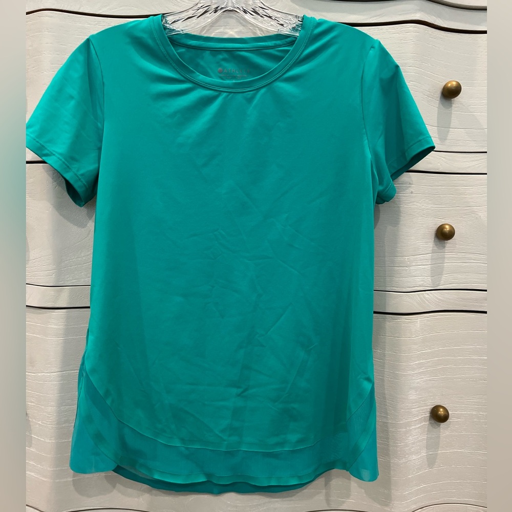 Athleta Short Sleeve Tee Size Small